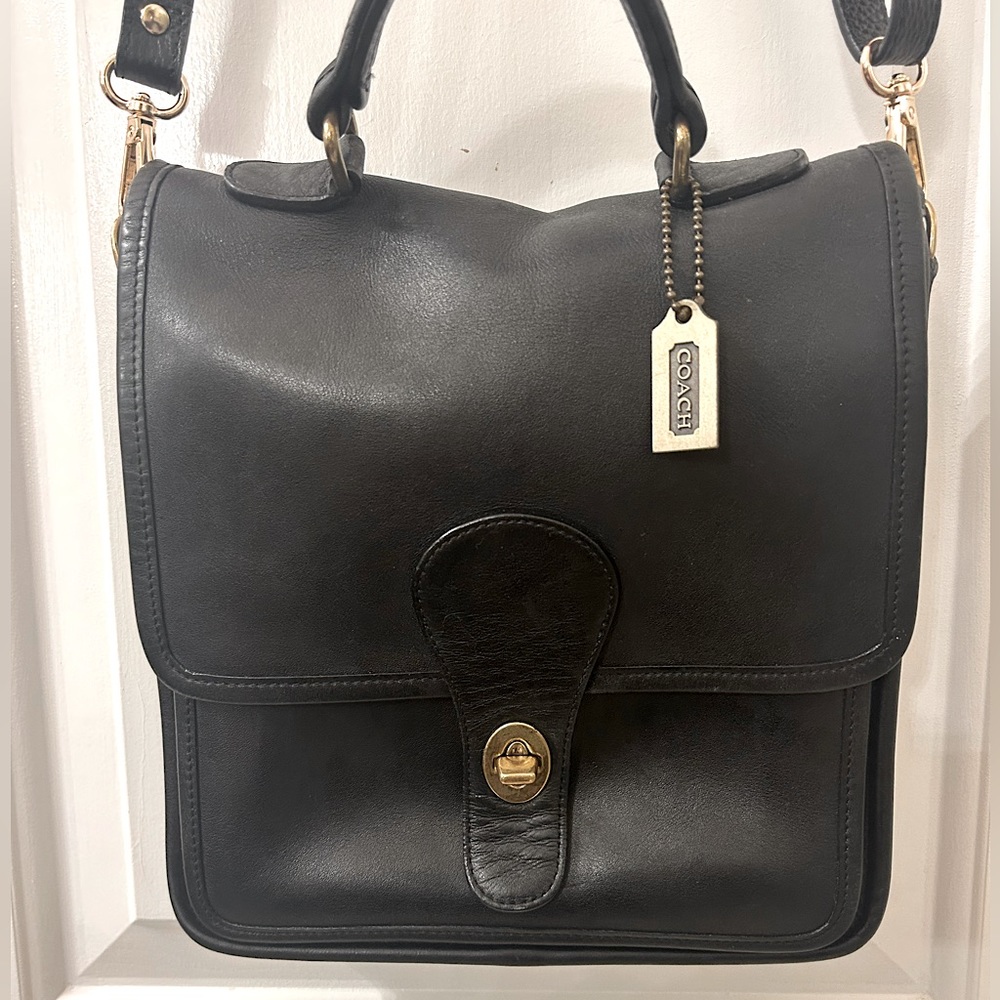 COACH Black Leather Turnlock Messenger Crossbody Bag